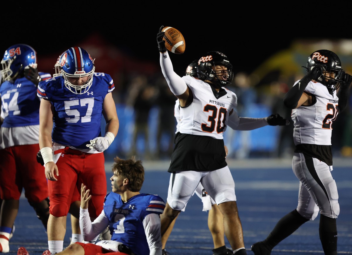 Folsom vs. Pittsburg Northern California Regional football championship